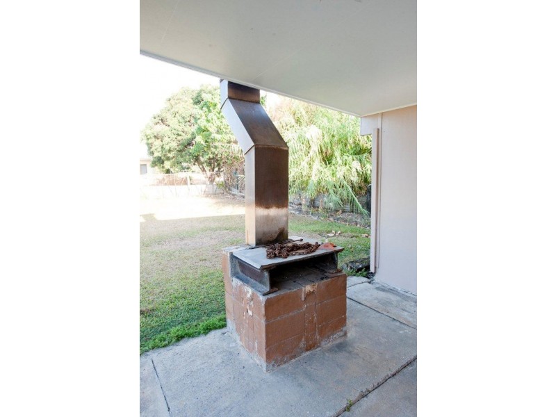 33 Mossman Street, Mossman QLD 4873