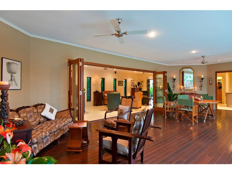 7 Bower Close, Port Douglas QLD 4877