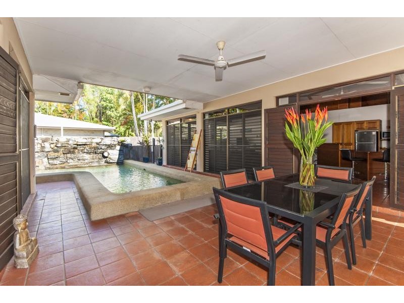 2 Undine Street, Port Douglas QLD 4877