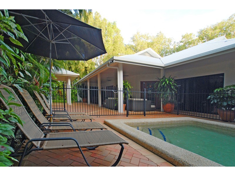 8 Andrews Close, Port Douglas QLD 4877