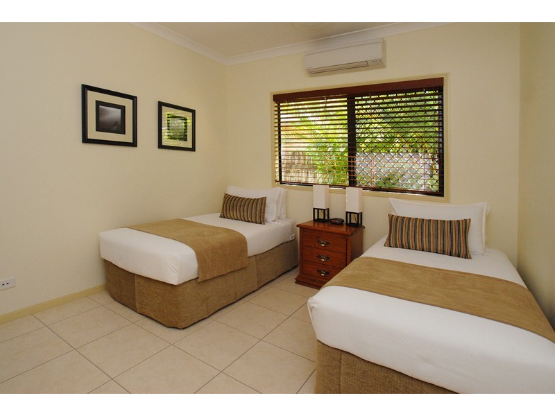 8 Andrews Close, Port Douglas QLD 4877