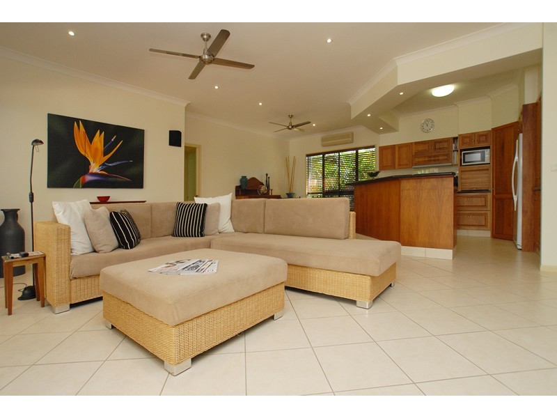 8 Andrews Close, Port Douglas QLD 4877