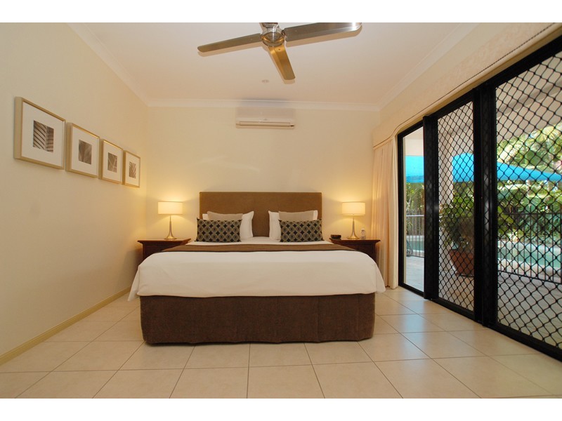 8 Andrews Close, Port Douglas QLD 4877