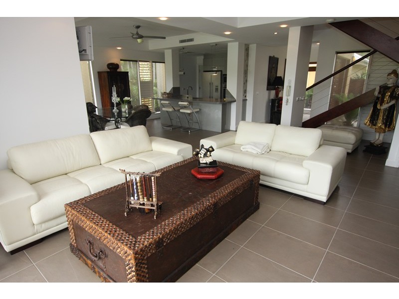 8 Paradise Links, Port Douglas QLD 4877