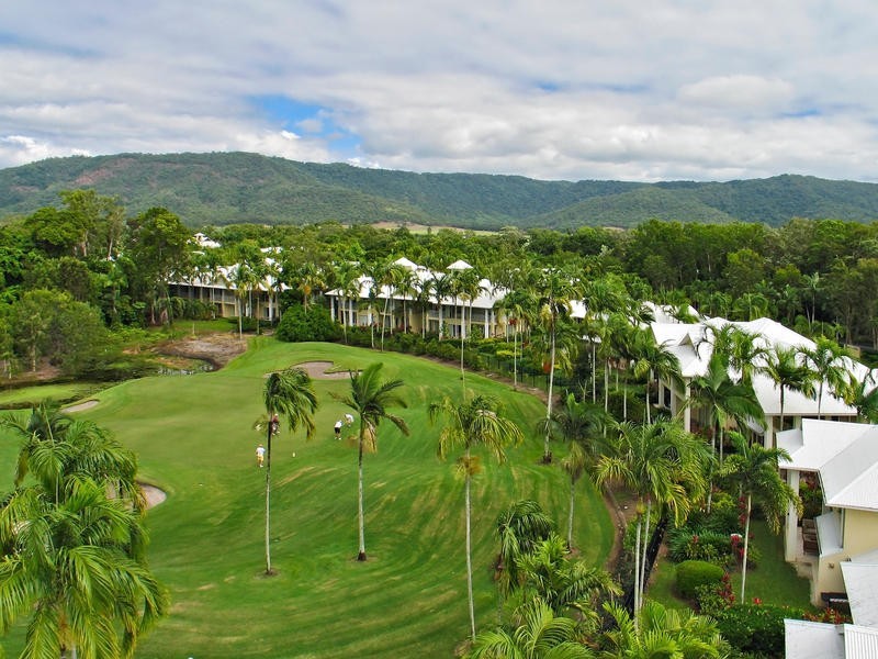 8 Paradise Links, Port Douglas QLD 4877