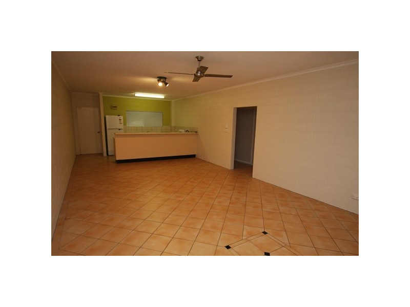 2/1 Blake Street (Cascades), Port Douglas QLD 4877