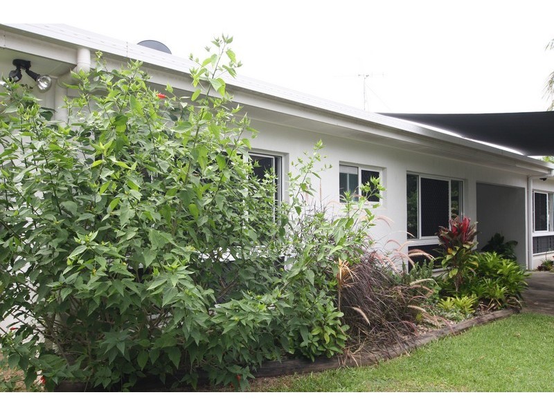 1/25 Thooleer Close, Cooya Beach QLD 4873