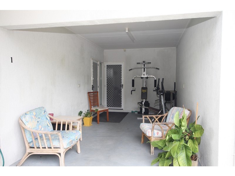 1/25 Thooleer Close, Cooya Beach QLD 4873