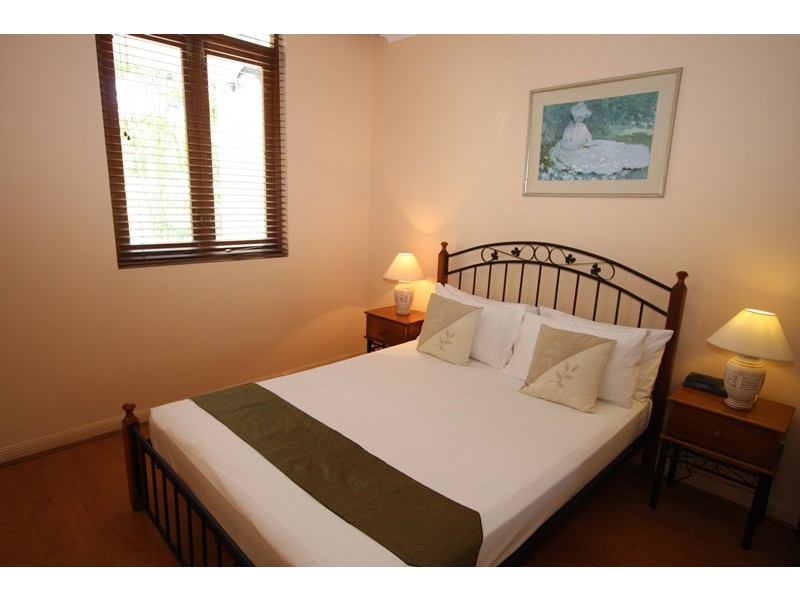 9 Port Douglas Rd, Port Douglas QLD 4877