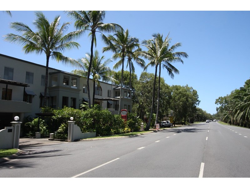 9 Port Douglas Rd, Port Douglas QLD 4877