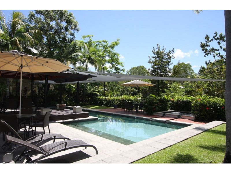 9 Port Douglas Rd, Port Douglas QLD 4877