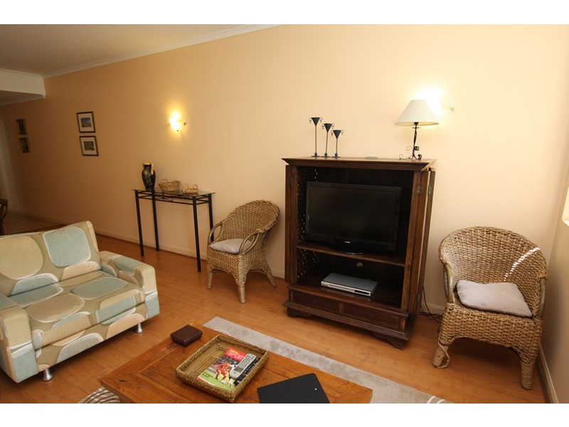 9 Port Douglas Rd, Port Douglas QLD 4877