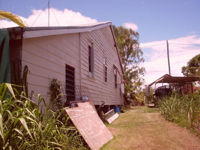 8 Vains Close, Mount Molloy QLD 4871