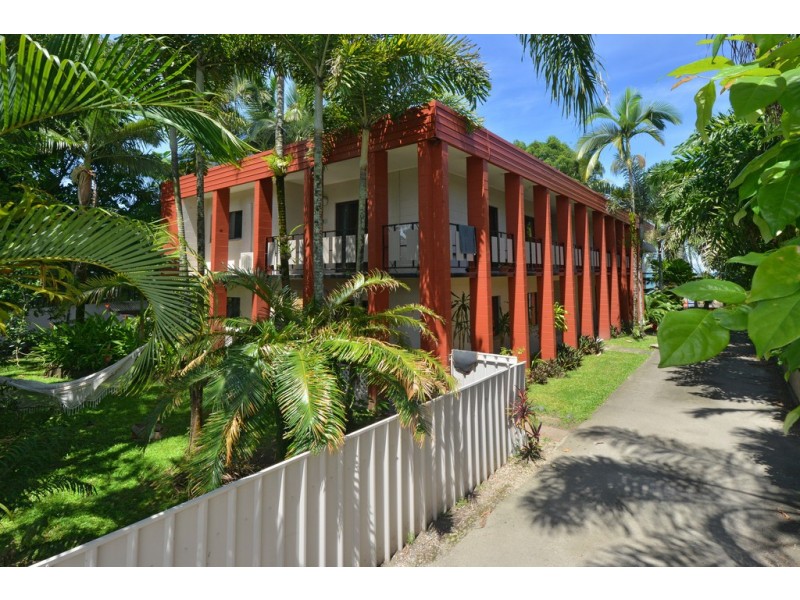 11 Marine Parade, Newell QLD 4873