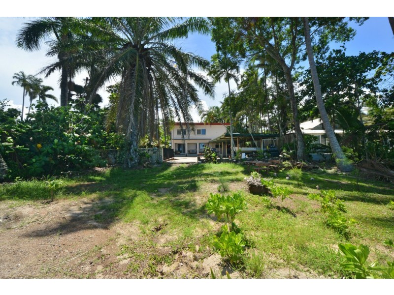 11 Marine Parade, Newell QLD 4873