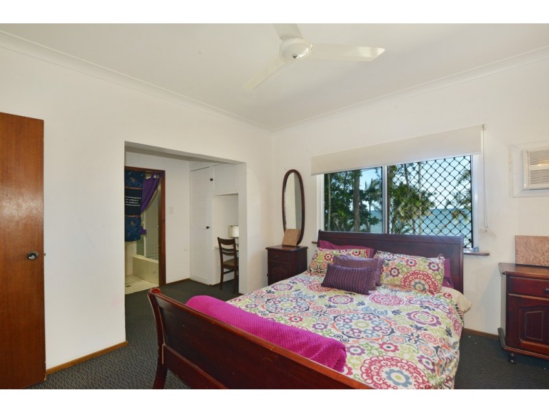 11 Marine Parade, Newell QLD 4873