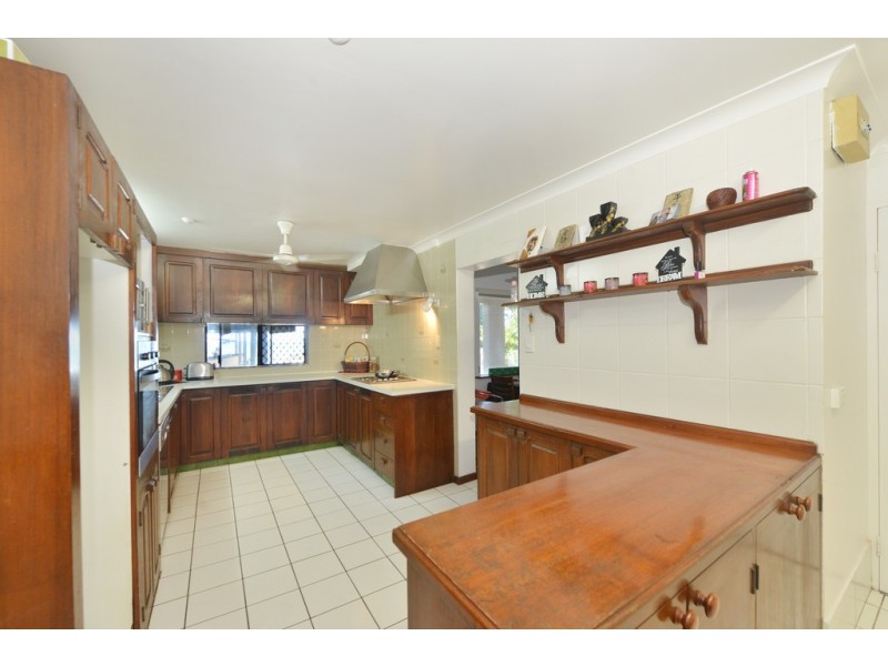 11 Marine Parade, Newell QLD 4873