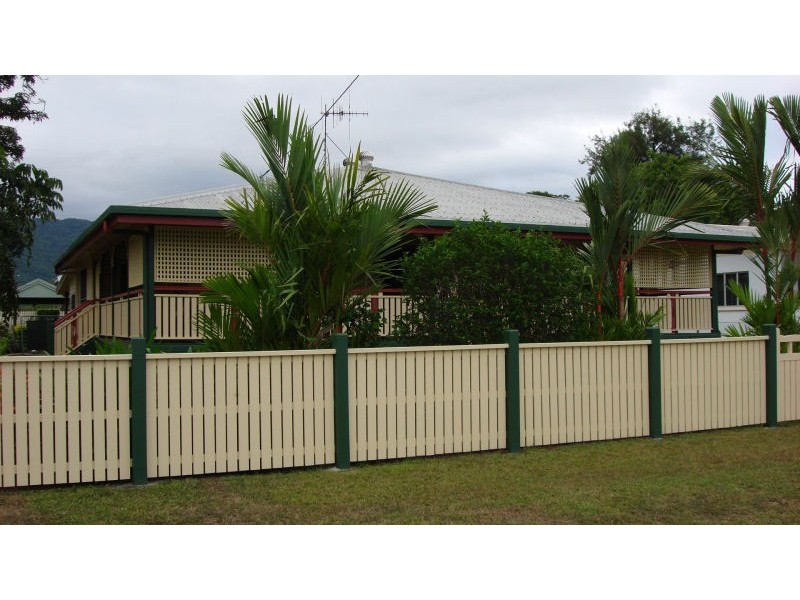 23 Owen Street, Mossman QLD 4873
