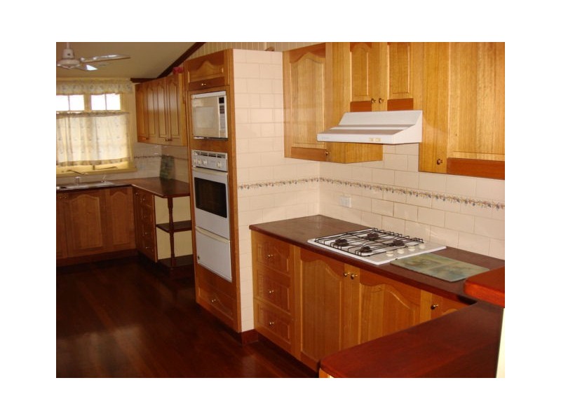 23 Owen Street, Mossman QLD 4873
