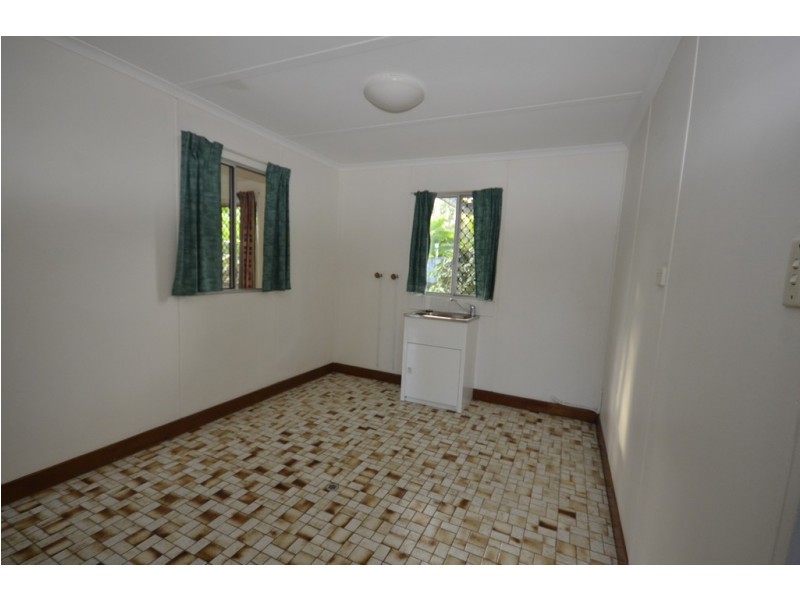 127 Alchera Drive, Mossman QLD 4873