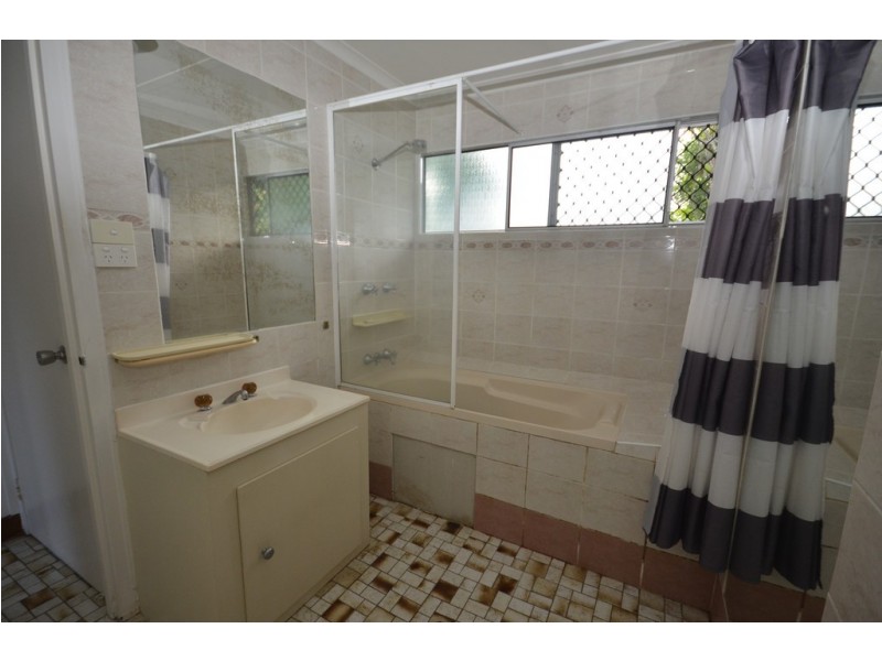 127 Alchera Drive, Mossman QLD 4873