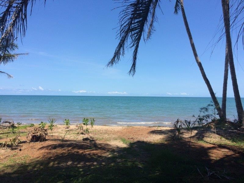 4/11 Marine Parade, Newell QLD 4873