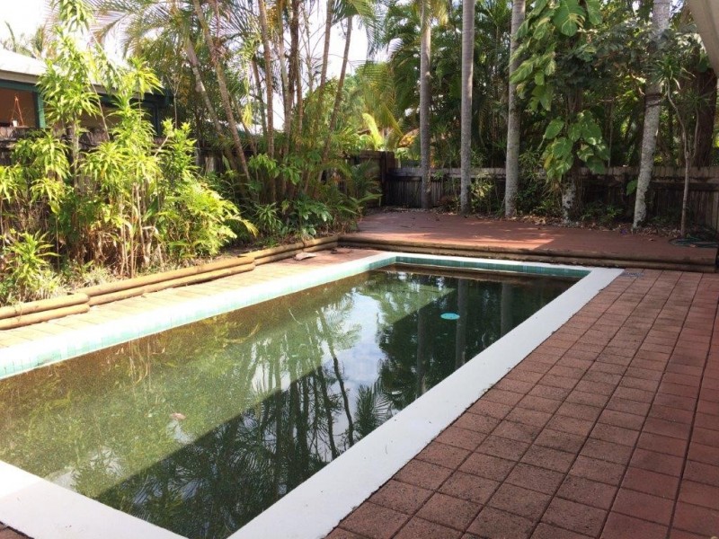 8 Thooleer Close, Cooya Beach QLD 4873
