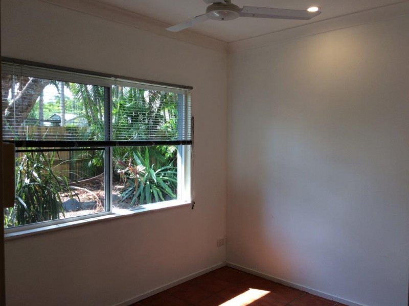 8 Thooleer Close, Cooya Beach QLD 4873