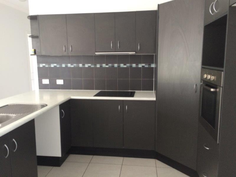 2 Riflebird Crescent, Mossman QLD 4873