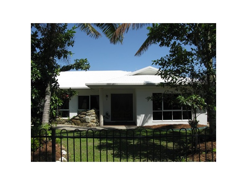 8 Shalom Close, Cooya Beach QLD 4873