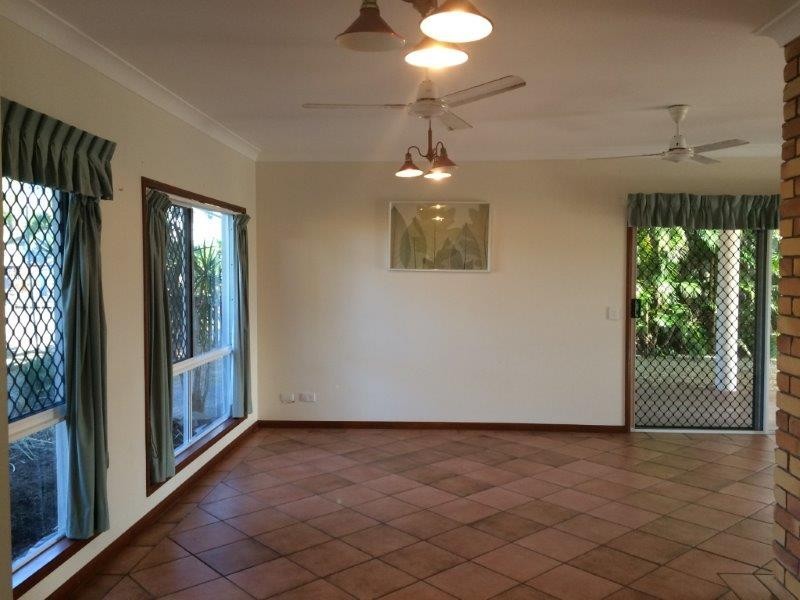 8 Shalom Close, Cooya Beach QLD 4873