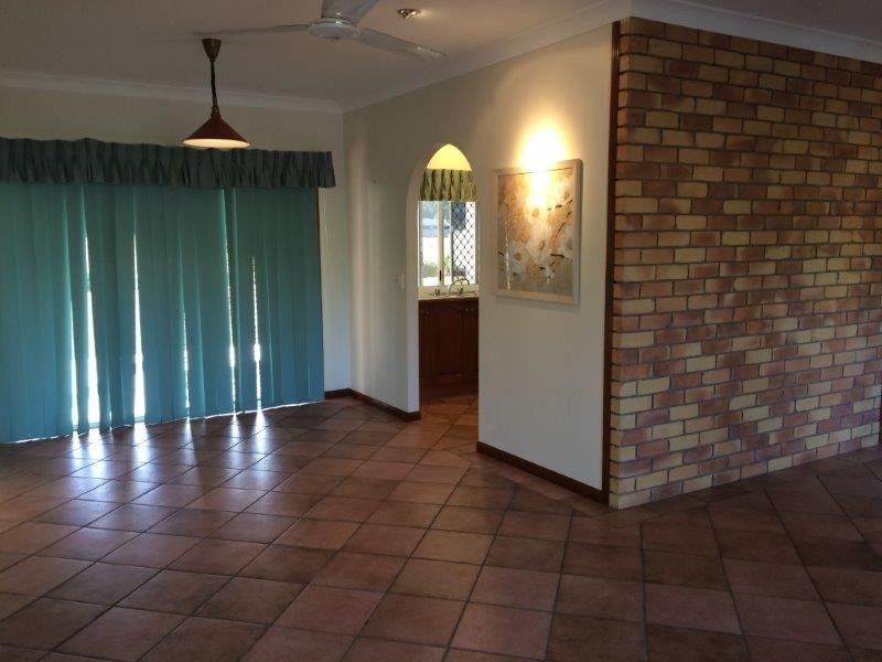 8 Shalom Close, Cooya Beach QLD 4873