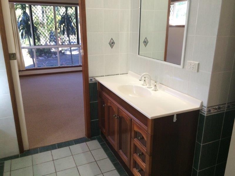 8 Shalom Close, Cooya Beach QLD 4873