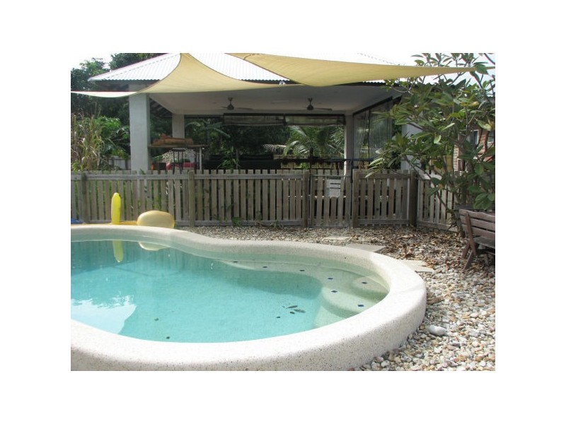 2 Gardenia Close, Wonga QLD 4873