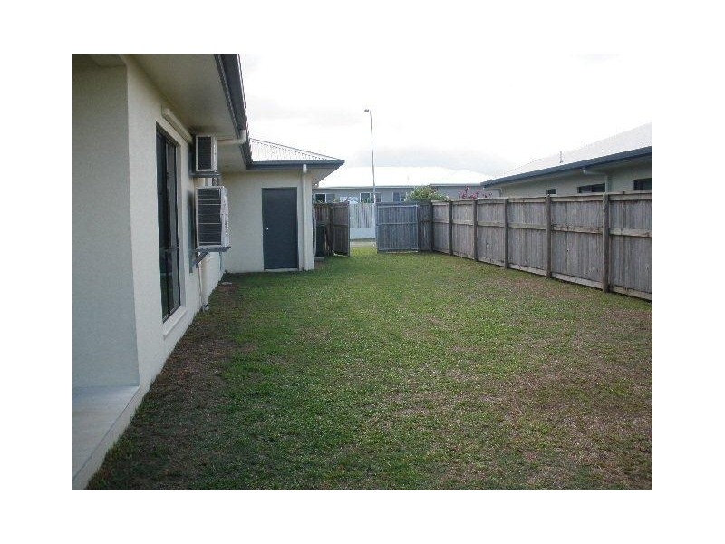 4 Yidi Close, Cooya Beach QLD 4873