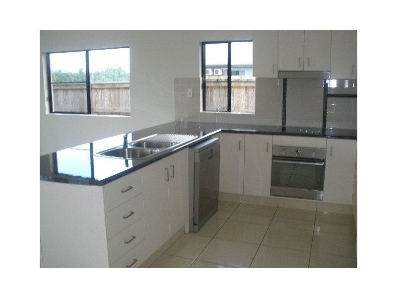 4 Yidi Close, Cooya Beach QLD 4873