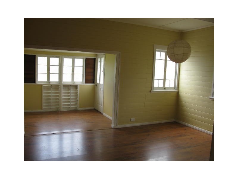 26 Mossman Street, Mossman QLD 4873