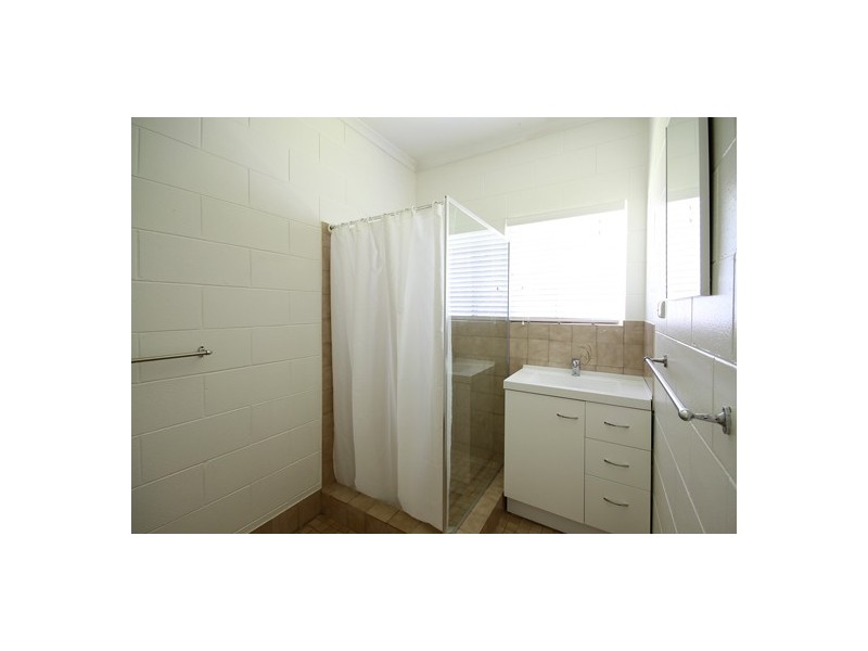 2/12 Atherton Street, Mossman QLD 4873