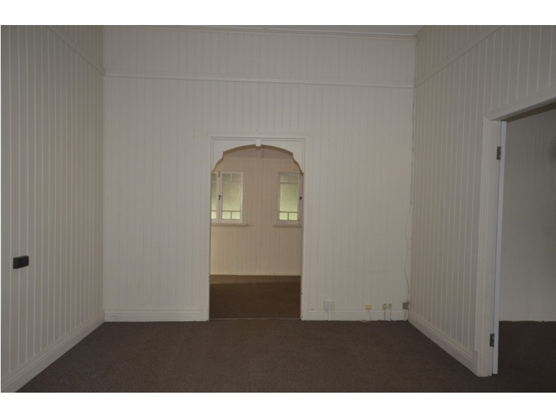 15 Grogan Street, Mossman QLD 4873