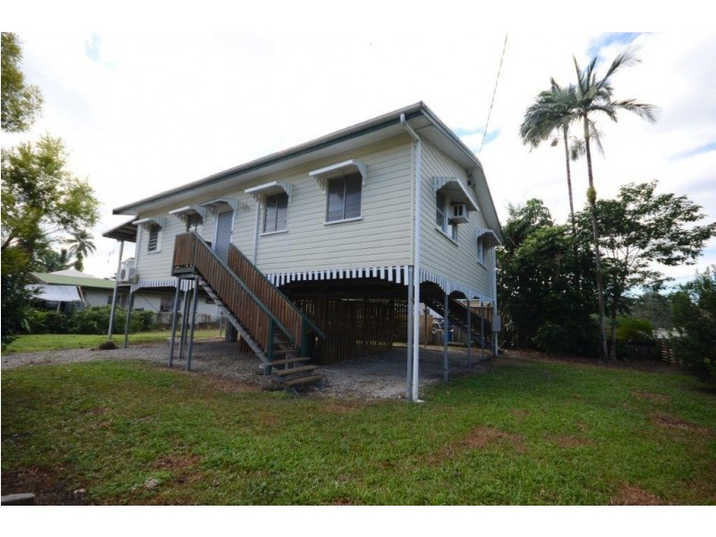 15 Johnston Road, Mossman QLD 4873