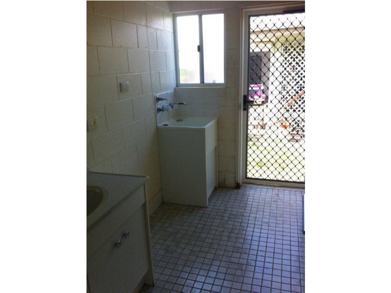 2/9 Dan Hart Lane, Mossman QLD 4873