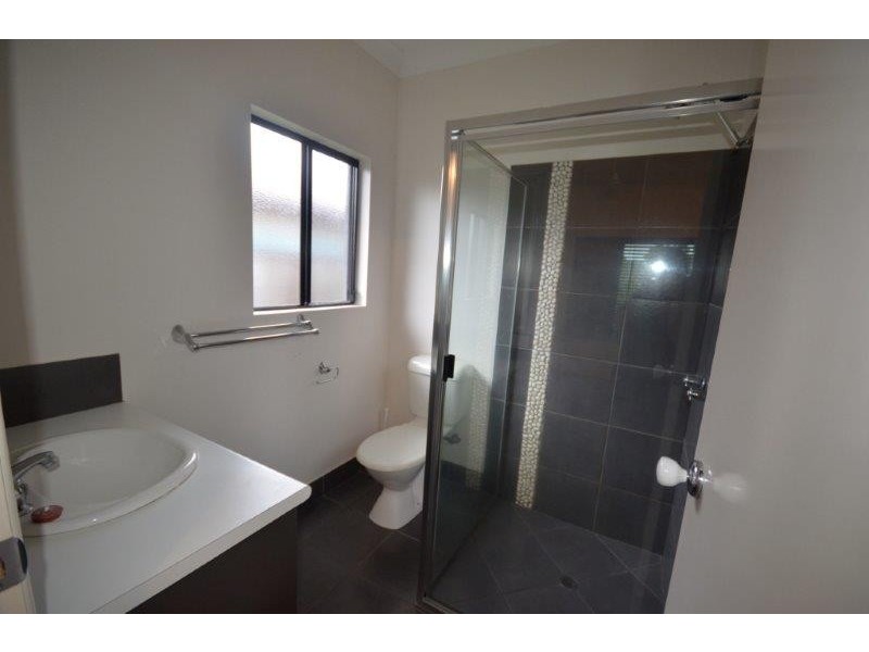 16 Satinash Street, Mossman QLD 4873