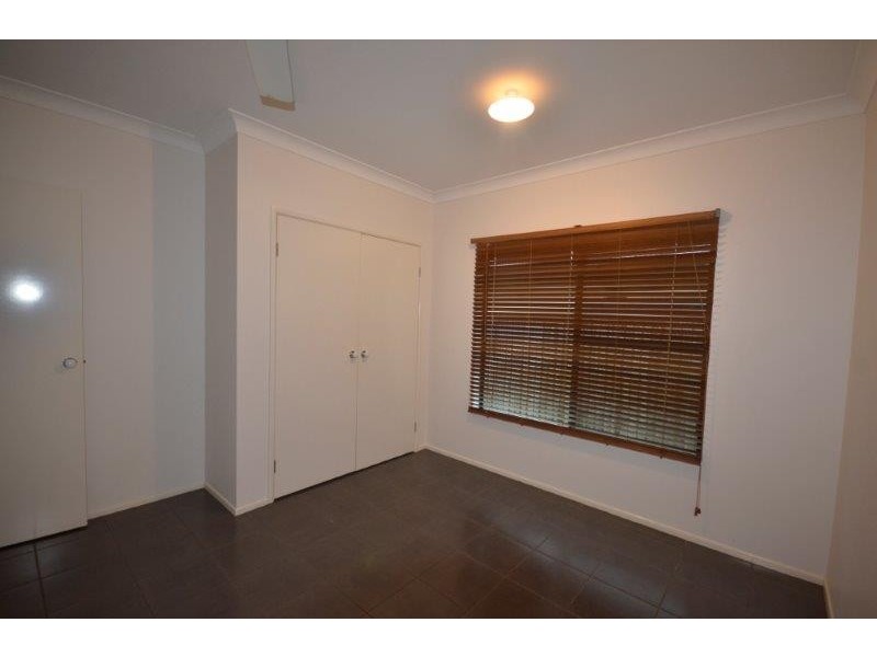 16 Satinash Street, Mossman QLD 4873