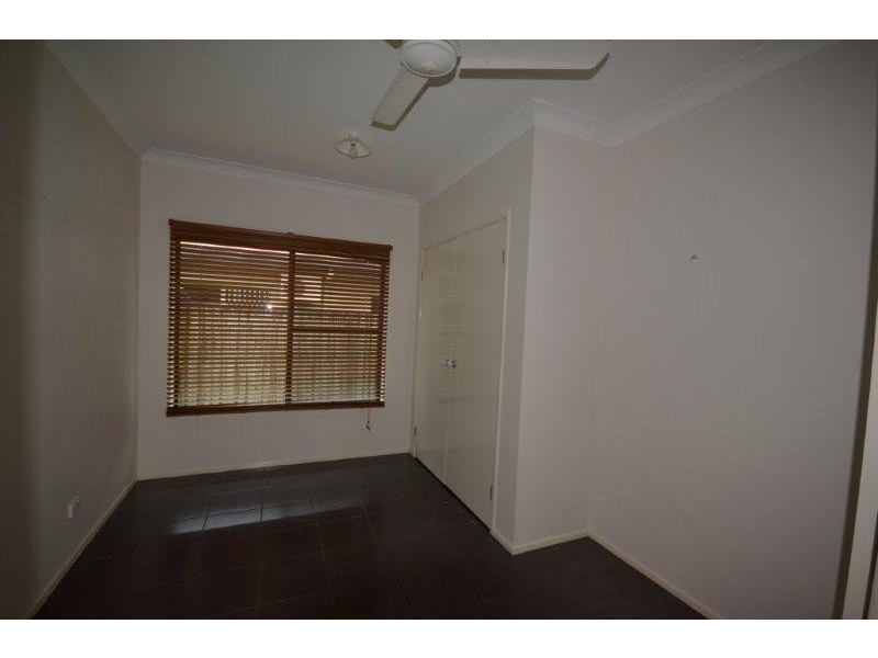 16 Satinash Street, Mossman QLD 4873