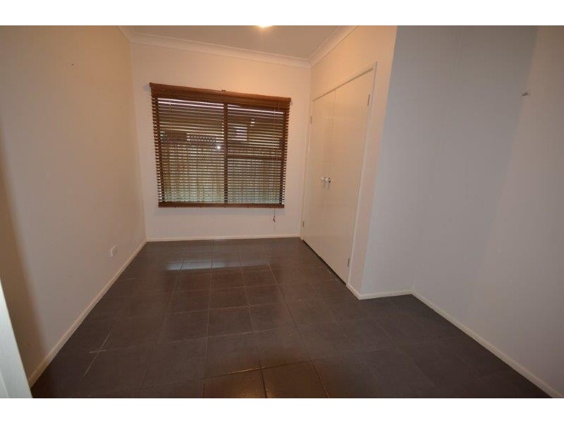 16 Satinash Street, Mossman QLD 4873