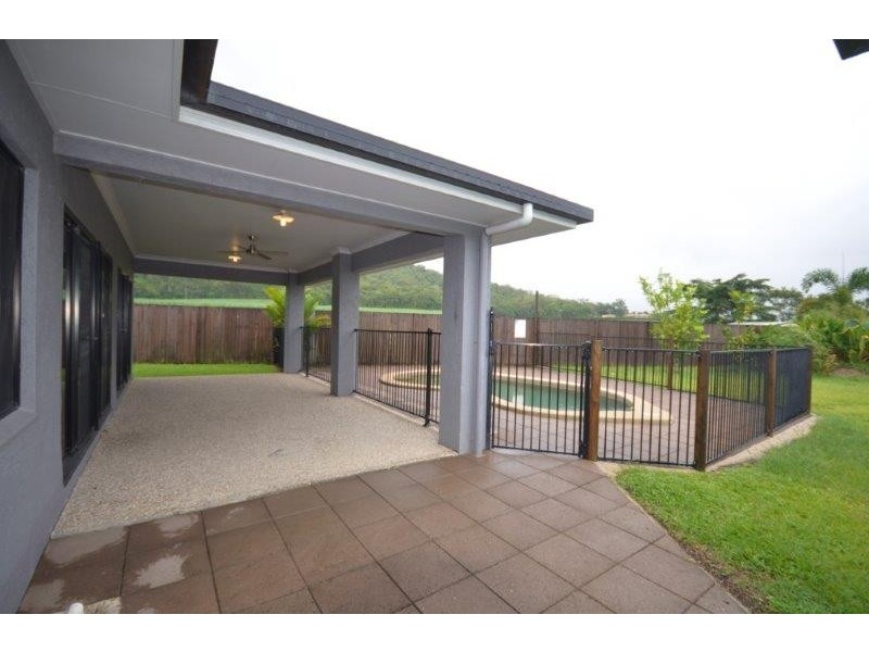 16 Satinash Street, Mossman QLD 4873