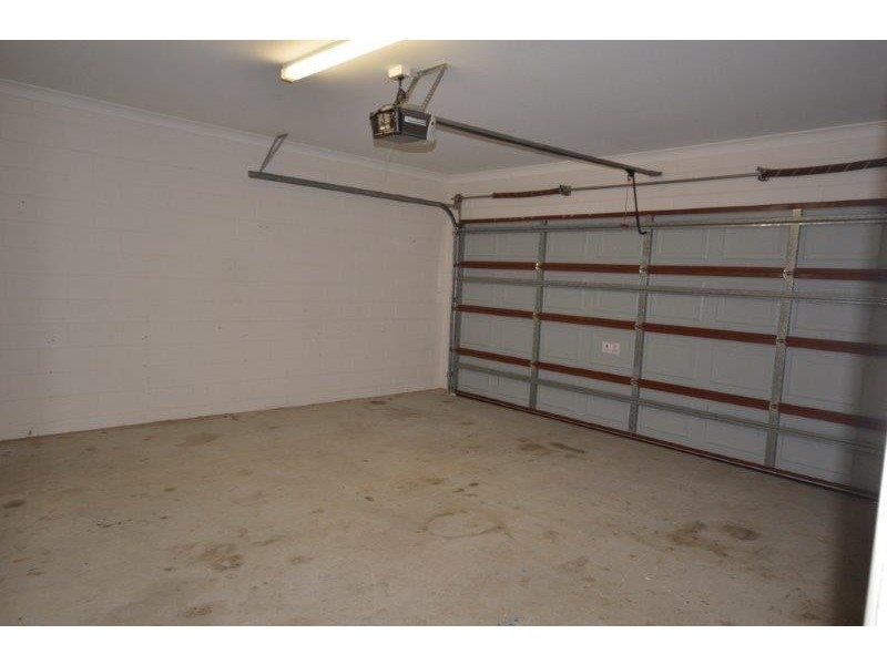 16 Satinash Street, Mossman QLD 4873