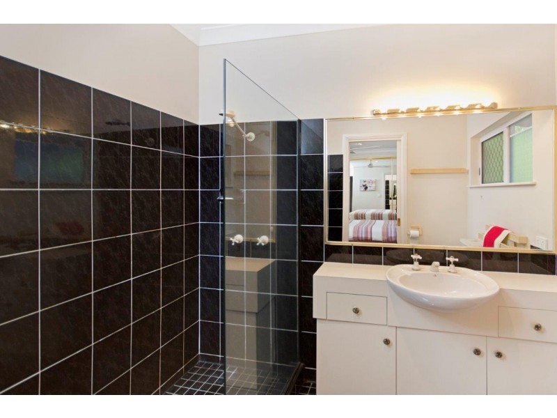 5 Jewel Close, Port Douglas QLD 4877