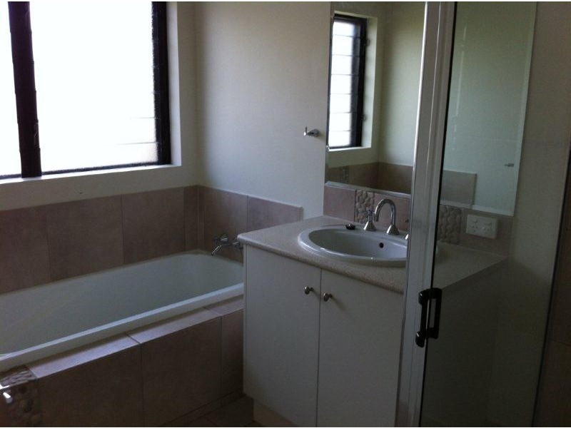 9 Shearwater Street, Port Douglas QLD 4877