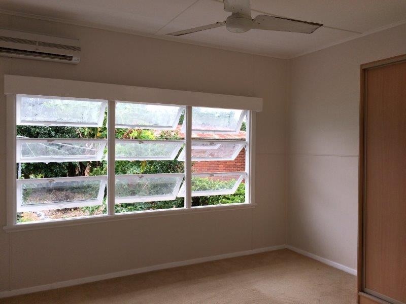30 Thomas Street, Mossman QLD 4873
